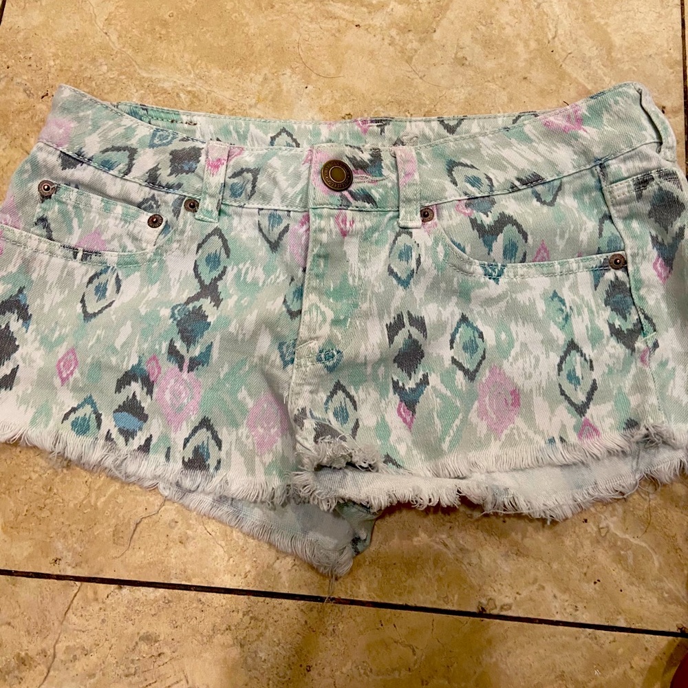 🛑sale🛑 2 for 15.... American eagle shorts